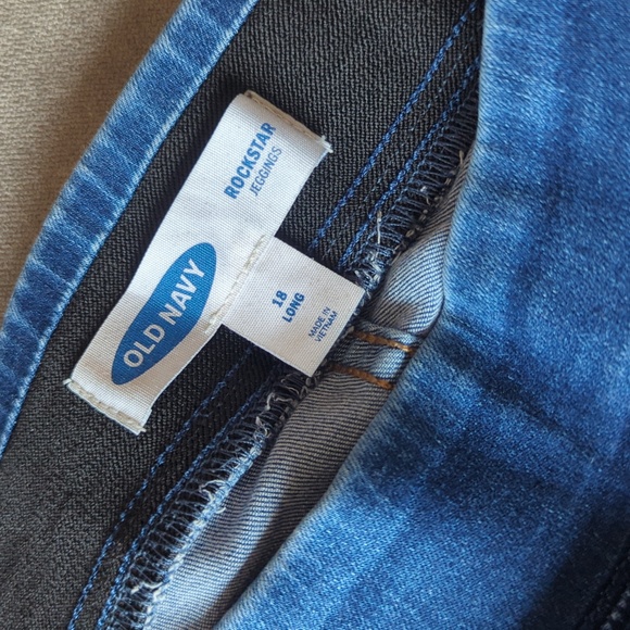 Old Navy Rockstar Jeggings - Picture 4 of 4